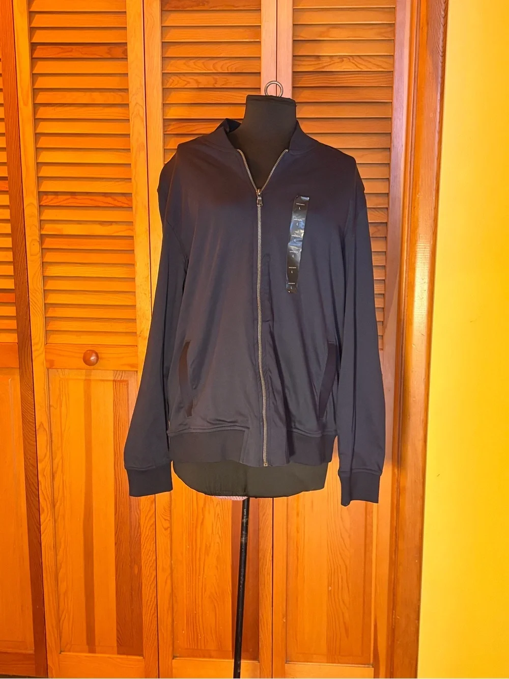 NWT Banana Republic Bomber Jacket Navy Men’s Large Luxe Touch Performance